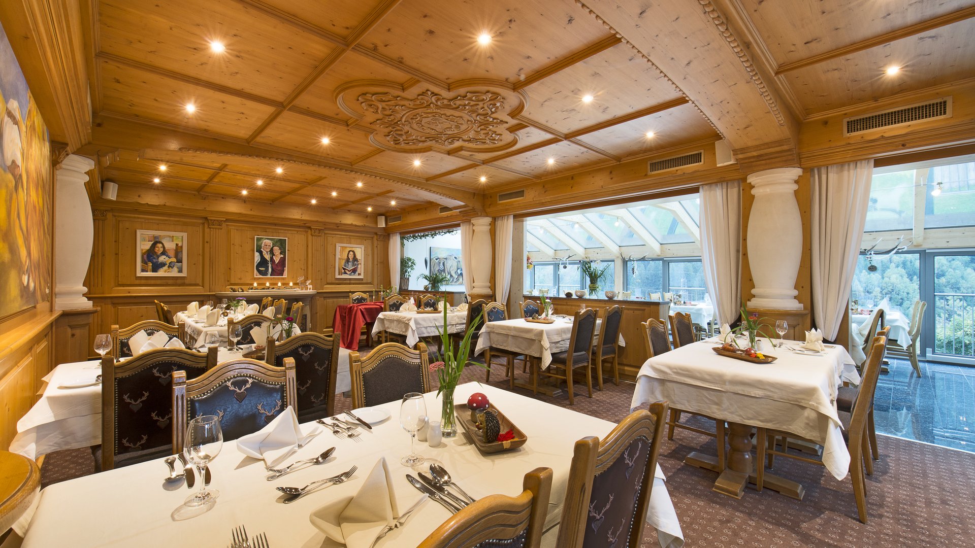 Restaurant & Zirbenstube Restaurant & Zirbenstube
