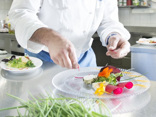 Jobs at our hotel with accommodation in Vorarlberg Jobs at our hotel with accommodation in Vorarlberg